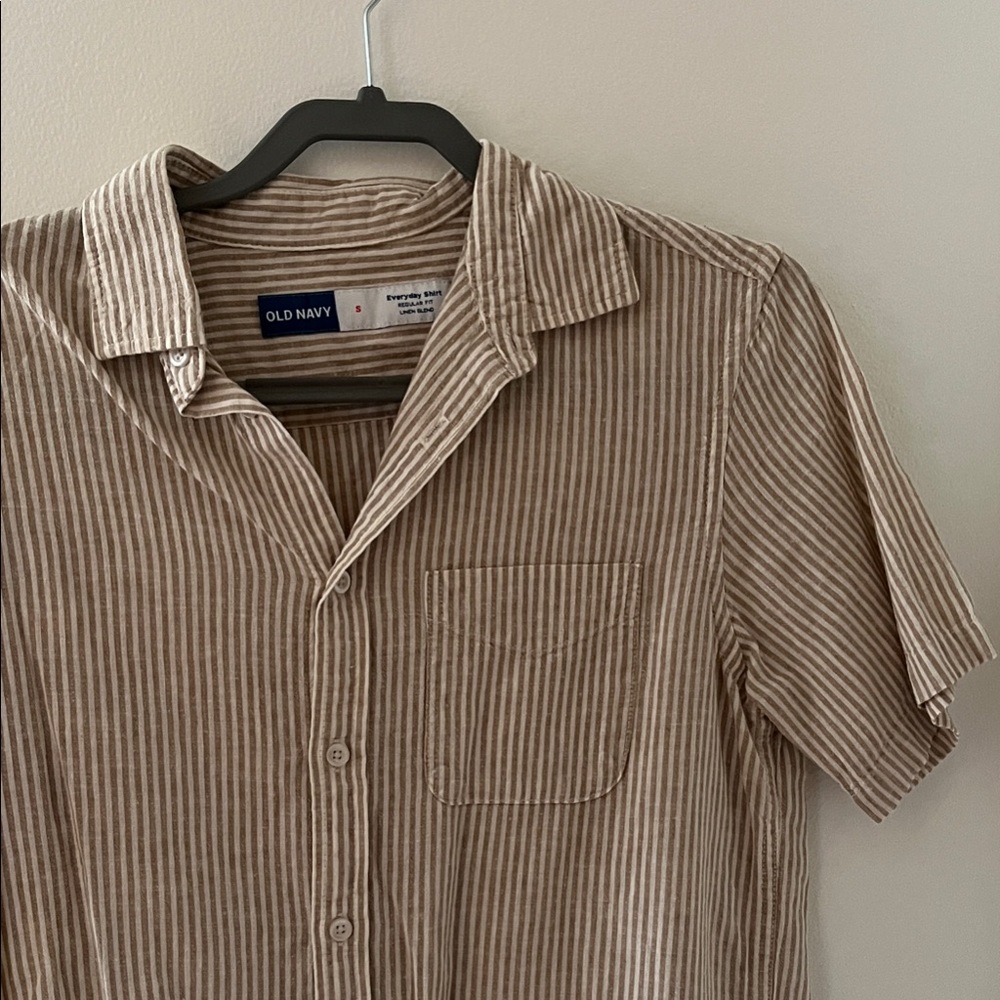 Old Navy Men's Tan Striped Button Down Shirt